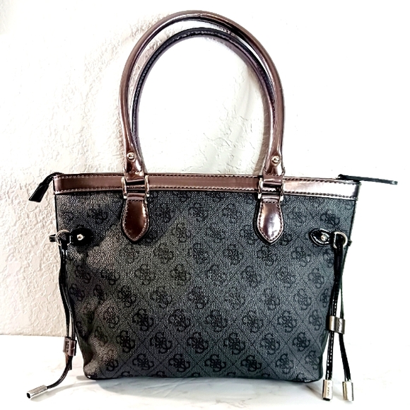 RESERVED @donnajean728 GUESS Black Satchel/Medium Tote Bag EUC - Picture 2 of 13